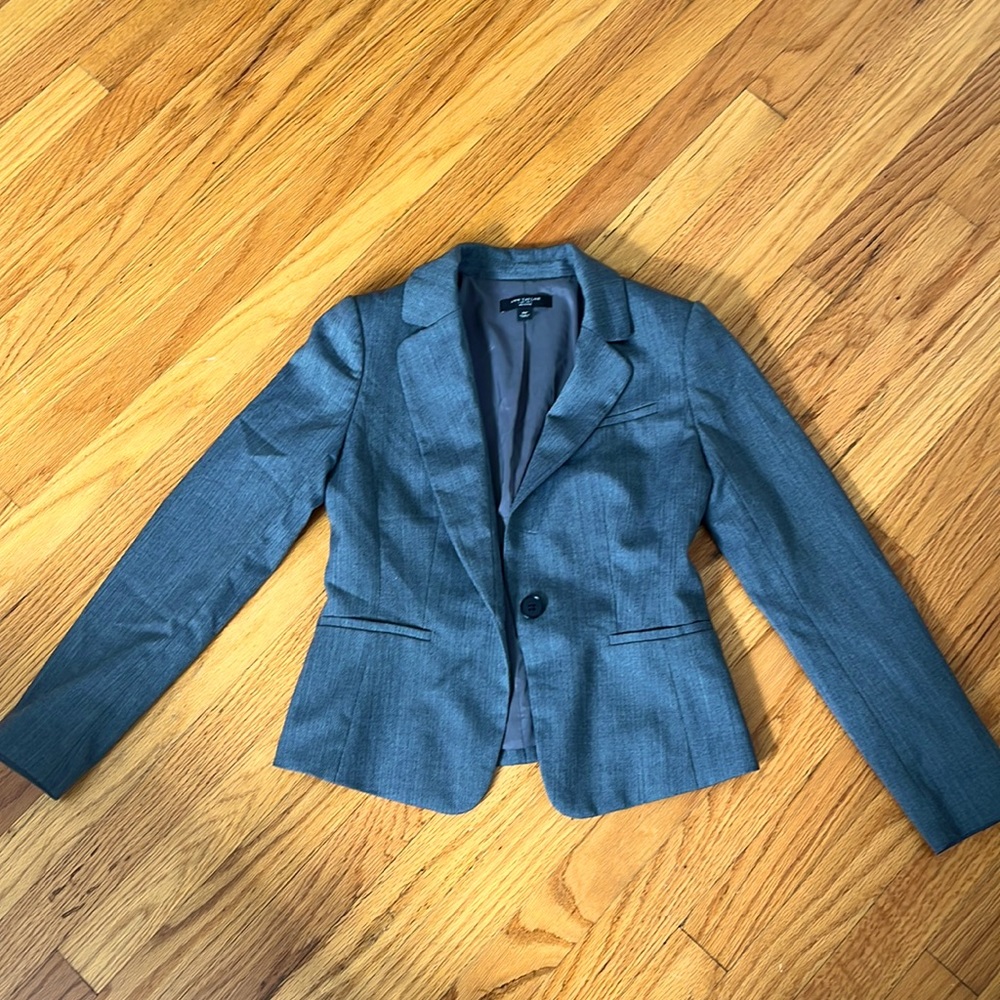 Ann Taylor Petite Blazer in Grey